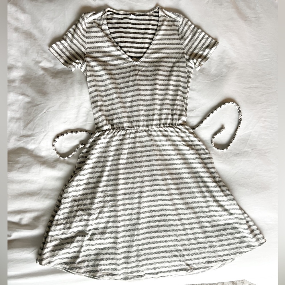 Old Navy Dress - T-shirt Dress - Summer Dress - Striped Dress - Casual Dress